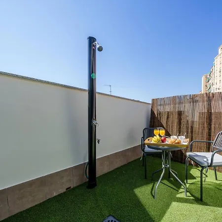 Old Town Pool & Parking Apartment Malaga